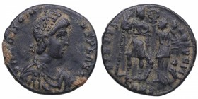 395-402 dC. Honorio (393-423). Nicomedia. Decargiro. RIC X 63. LRBC 2437. Ae. D N HONORI-VS P F AVG, busto de Honorius con diademas, drapeado y adorna...