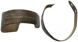 Byzantine Decorated Bronze Bracelet , 11th-12th century AD

Condition: Very Fine

Weight: 15.70 gr
Diameter: 48 mm