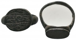 Ancient Bronze islamic Ring, 16th - 17th C. AD.

Condition: Very Fine

Weight: 4.40 gr
Diameter: 21 mm