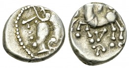 Aedui AR Quinarius, "Kaletedou" Type 

Celtic Gaul, Aedui. AR Quinarius (12 mm, 1.92 g), c. 80-50 BC. "Kaletedou"-Type.
 Obv. Helmeted head of Roma...