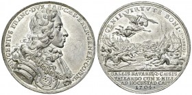 Höchstädt, Galvano der Medaille 1704 

Deutchland. Höchstädt, Stadt. Aus zwei Hälften zusammengesetzter Blei-Galvano der Medaille 1704 (37 mm, 18.52...