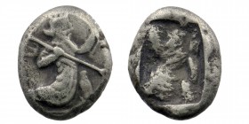PERSIAN EMPIRE. Achaemenids, 475-420 BC. AR Siglos.
Great King running right, holding transverse spear in right hand and bow in left / Irregular recta...