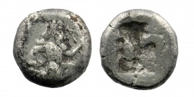PERSIAN EMPIRE. Achaemenids, 475-420 BC. AR Siglos.
5,51 gr. 15 mm