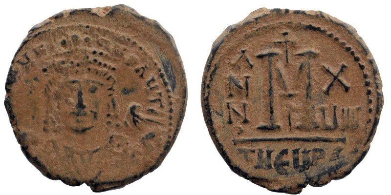 Maurice Tiberius. 582-602. AE Follis
11,29 gr. 27 mm