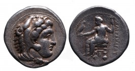 Kings of Macedonia, Alexander III the Great, 336-323 BC, lifetime issue, Tarsos Mint, ca. 333-327 BC.
Head of Herakles wearing lion's scalp right
Zeus...