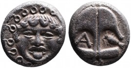 Thrace, Apollonia Pontica, late 5th-4th centuries.
Facing gorgoneion;
Anchor upright, to the left A, to the right crayfish.
SNG Black Sea 157,159-163....