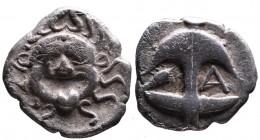 Thrace, Apollonia Pontica, late 5th-4th centuries.
Facing gorgoneion;
Anchor upright, to the left crayfish, to the right A.
SNG Black Sea 153-156, 158...