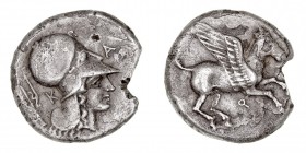 MONEDAS ANTIGUAS
CORINTO
Estátera. AR. (375-300 a.C.) A/Cabeza con caso de Atenea a der., detrás tridente y K, delante A. R/Pegaso a der., letra ent...