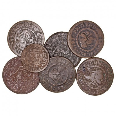 MONARQUÍA ESPAÑOLA
FELIPE V
Lote de 7 monedas. AE. 2 Maravedís y 4 Maravedís (...