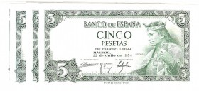 BILLETES
ESTADO ESPAÑOL, BANCO DE ESPAÑA
5 Pesetas. 22 Julio 1954. Lote de 4 billetes. Sin serie (2), serie H y M. ED.466/A. SC a MBC+
