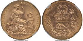 Republic gold 100 Soles 1965-LIMA MS64 NGC, Lima mint, KM231, Fr-78. Full cartwheel luster. AGW 1.3543 oz.

HID09801242017

© 2020 Heritage Auctio...