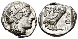 Ática. Tetradracma. 454-404 a.C. Atenas. (Gc-2526). (Cy-2019). (Sng Cop-31). Anv.: Cabeza de Atenas con casco a derecha. Rev.: Lechuza a derecha, mira...