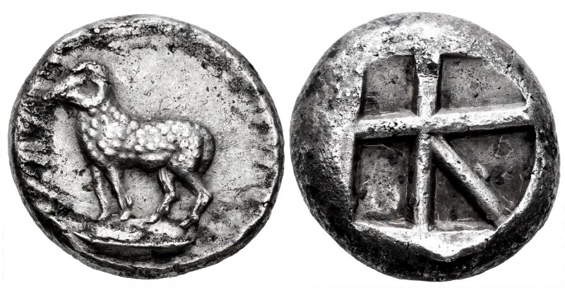 Asia Menor. Estátera. s. IV a.C. Incierta. Anv.: Carnero parado a izquierda sobr...