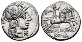 Aburia. Denario. 132 a.C. Roma. (Ffc-88). (Craw-250/1). (Cal-60). Anv.: Cabeza de Roma a derecha, delante X, detrás GEM. Rev.: Sol con látigo, en cuad...