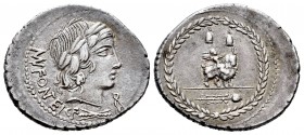 Fonteia. Denario. 85 a.C. Taller Auxiliar de Roma. (Ffc-717). (Craw-353/1a). (Cal-589). Anv.: Cabeza laureada de Apolo Vejovis a derecha, debajo haz d...