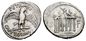 Petillia. Denario. 43 a.C. Roma. (Ffc-962). (Craw-487/2b). (Cal-1066). Anv.: Águila a derecha sobre haz de rayos, encima PETILLIVS, debajo CAPITOLINVS...