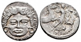 Plautia. Denario. 47 a.C. Roma. (Ffc-1003). (Craw-453/1a). (Cal-1131). Anv.: Máscara de Medusa con serpientes a ambos lados de la cara, debajo L PLAVT...