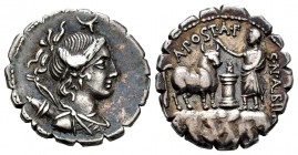 Postumia. Denario. 81 a.C. Roma. (Ffc-1071). (Craw-372/1). (Cal-1215). Anv.: Busto de Diana a derecha, encima cabeza de toro. Rev.: Sacerdote sacrific...