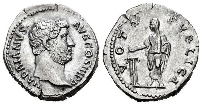 Adriano. Denario. 137 d.C. Roma. (Spink-3550). (Ric-290). Rev.: VOTA PVBLICA. Ad...