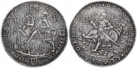 Felipe II (1556-1598). Medalla. 1571. (Madai 2497). (MH 657). Anv.: DIVO . PHIL . TRIVMPH HISP . RECI . D TRAIECT. Felipe II a caballo a izquierda, de...