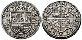Felipe III (1598-1621). 8 reales. 1617. Segovia. A. (Cal 2019-948). Ag. 26,81 g. Acueducto de cinco arcos y dos pisos. Cinco flores de lis en el antig...