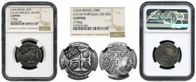 Portugal. Alfonso VI. 250 reis. (1663). (Gomes-no cita). Ag. 7,84 g. Resello sobre una pieza de 200 reis de Juan IV. Encapsulada por NGC como CLIPPED....