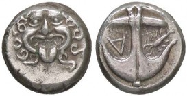 GRECHE - TRACIA - Apollonia Pontica - Dracma - Testa della Gorgone di fronte /R Ancora, nel campo gambero e lettera A S. Cop. 456; Sear 1655 (AG g. 2,...