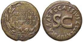 ROMANE IMPERIALI - Augusto (27 a.C.-14 d.C.) - Asse - Scritta entro corona di quercia /R SC entro scritta circolare C. 408 (AE g. 12,85)
MB-BB