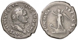 ROMANE IMPERIALI - Vespasiano (69-79) - Denario - Testa laureata a d. /R La Vittoria stante a s. con corona e palma su prua di nave C. 369; RIC 92 (AG...