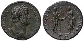 ROMANE IMPERIALI - Adriano (117-138) - Sesterzio - Testa laureata a d. /R Adriano stante a s. porge la mano a Roma in abiti militari C. 85 (10 Fr.) (A...