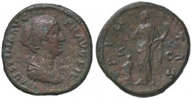 ROMANE IMPERIALI - Faustina II (moglie di M. Aurelio) - Sesterzio - Busto drappeggiato a d. /R Faustina stante a s. con fiore e cornucopia, dietro, Lu...