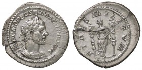 ROMANE IMPERIALI - Macrino (217-218) - Denario - Busto laureato a d. /R La Fedeltà stante di fronte tra due insegne militari C. 60; RIC 22A NC (AG g. ...