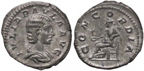 ROMANE IMPERIALI - Giulia Paola (moglie di Elagabalo) - Denario - Busto drappeggiato a d. /R La Concordia seduta a s. con patera, nel campo una stella...