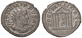 ROMANE IMPERIALI - Filippo I (244-249) - Antoniniano - Busto radiato e drappeggiato a d. /R Tempio esastilo con statua al centro C. 198; RIC 25b (AG g...