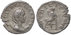 ROMANE IMPERIALI - Erennia Etruscilla (moglie di Traiano Decio) - Antoniniano - Busto diademato a d. su crescente /R Il Pudore seduto a s. si alza il ...