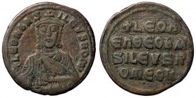 BIZANTINE - Leone VI e Alessandro (886-908) - Follis - Busto di Leone di fronte /R Scritta nel campo Ratto 1873; Sear 1729 (AE g. 7,6)
qBB/BB