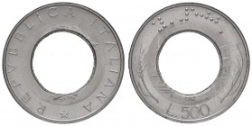 REPUBBLICA ITALIANA - Repubblica Italiana (monetazione in lire) (1946-2001) - 500 Lire 1982 NC AC senza tondello centrale
qBB