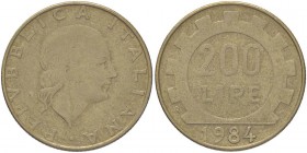 REPUBBLICA ITALIANA - Repubblica Italiana (monetazione in lire) (1946-2001) - 200 Lire 1984 Att. P39a NC BT Testa pelata
qSPL