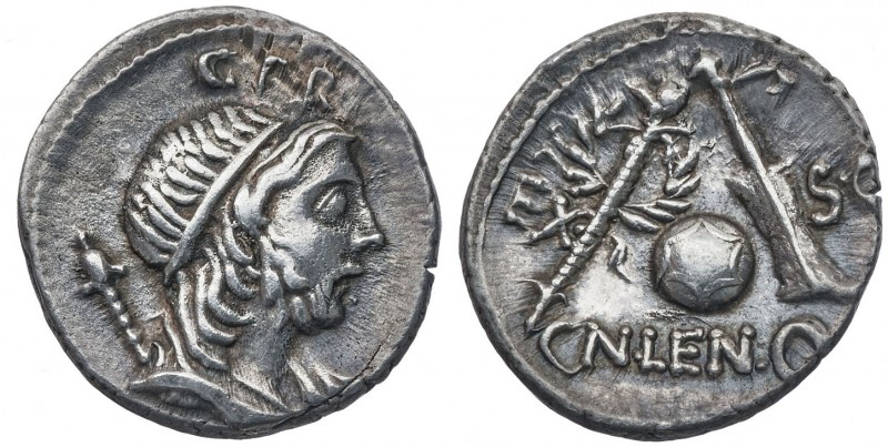 (hacia 76-75 a.C.). Gens Cornelia. Denario. (Bab. 54) (Craw. 393/1a). 3,90 g. MB...
