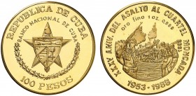 1989. Cuba. 100 pesos. (Fr. 37) (Kr. 335). 30,92 g. AU. 25 Aniversario del asalto al cuartel Montcada. Acuñación de 150 ejemplares. Proof.