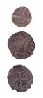 Lote de 3 monedas medievales: 1 òbol de Pere III, 1 diner de Jaime II de Barcelona y 1 vellón francés. Total 3 monedas. A examinar. BC/MBC-.