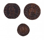 Lote de 3 monedas falsas de época: 8 maravedís Granada 1661, 16 maravedís Madrid 1661 y Sevilla 1664. A examinar. BC/MBC-.