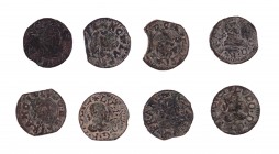 Guerra dels Segadors. Vic. 1 diner. (AC. 248 y 254 a 257). Lote de 8 monedas, años: 1642, 1643 (tres), 1644, 1645 (dos) y 1646. A examinar. BC+/MBC-.