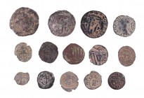 Lote formado por 14 monedas catalanas: Perpinyà (seis), Puigcerdà (siete) y Oliana. A examinar. BC-/BC+.