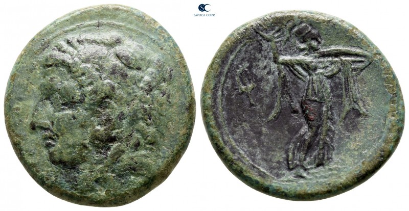 Sicily. Syracuse. Time of Pyrrhos 278-276 BC. 
Bronze Æ

25 mm., 9,79 g.

...