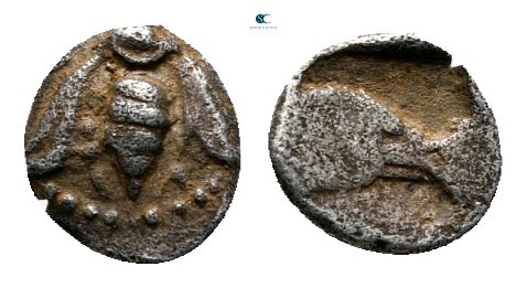 Ionia. Ephesos circa 500-420 BC. 
Tetartemorion AR

5 mm., 0,15 g.



ver...