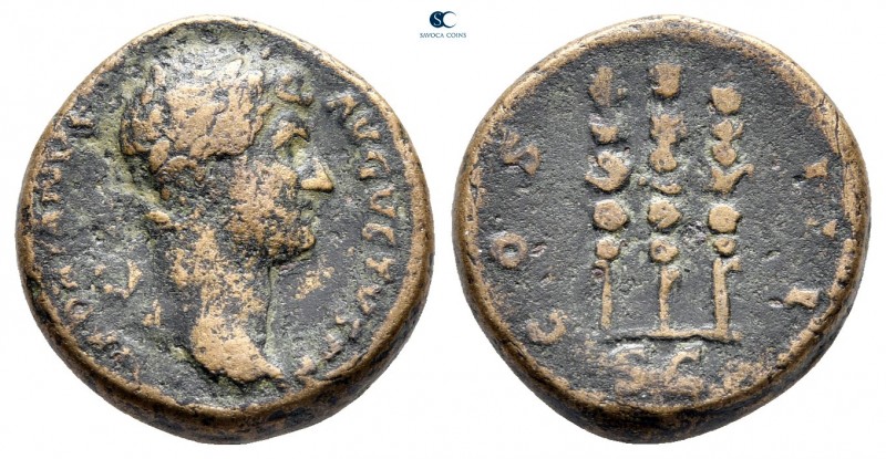 Hadrian AD 117-138. Rome
Semis Æ

17 mm., 4,95 g.



nearly very fine