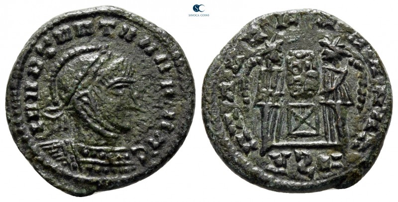 Constantinus I the Great AD 306-337. Contemporary barbaric imitation
Follis Æ
...