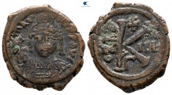 Maurice Tiberius AD 582-602. Constantinople. Half follis Æ