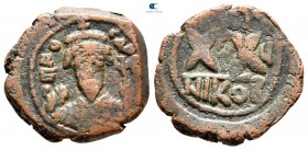 Phocas AD 602-610. Nikomedia. Half follis Æ